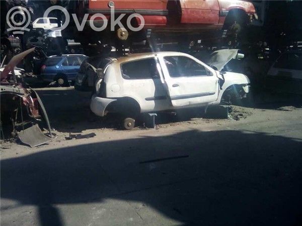 Clio III Clio  13PINES
