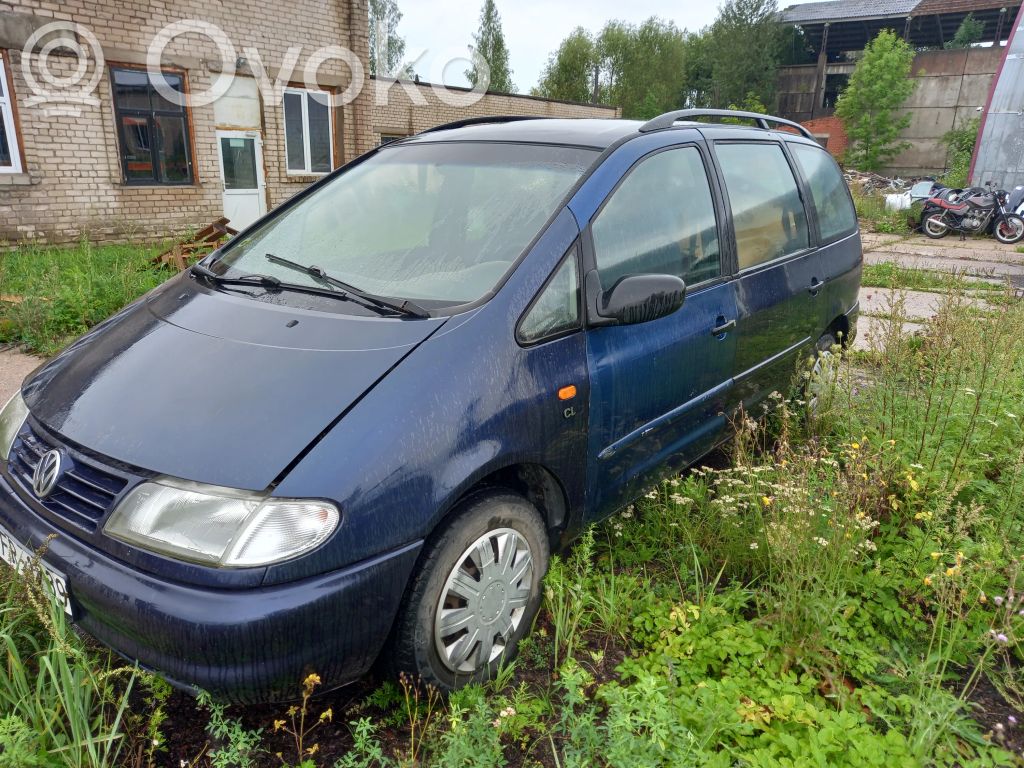 Sharan Sharan  7M0199308B