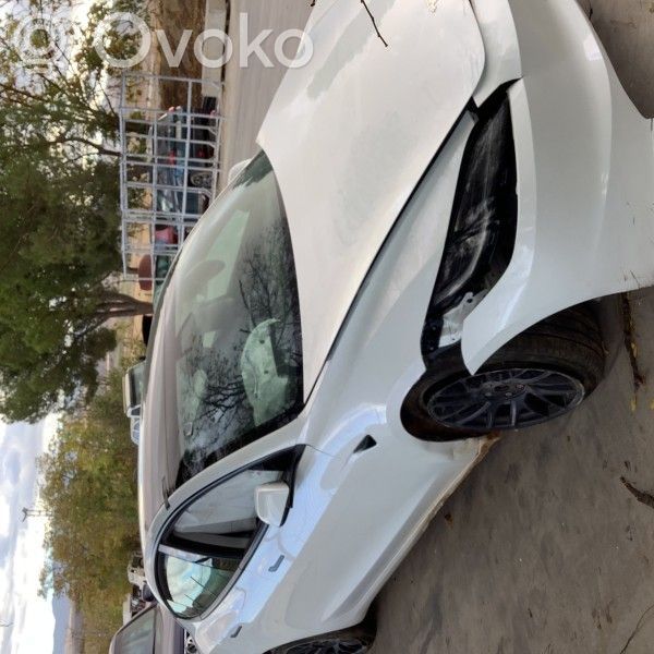 Model 3 Tesla Model 3  173894701D