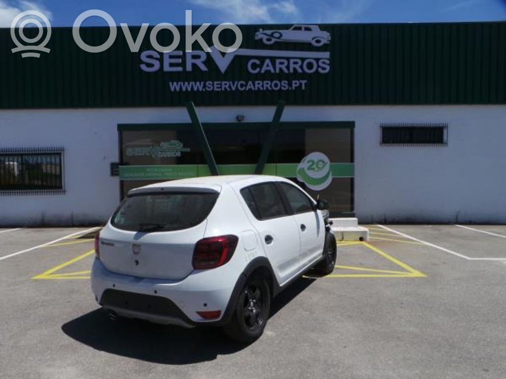 Sandero Sandero, Sandero Stepway