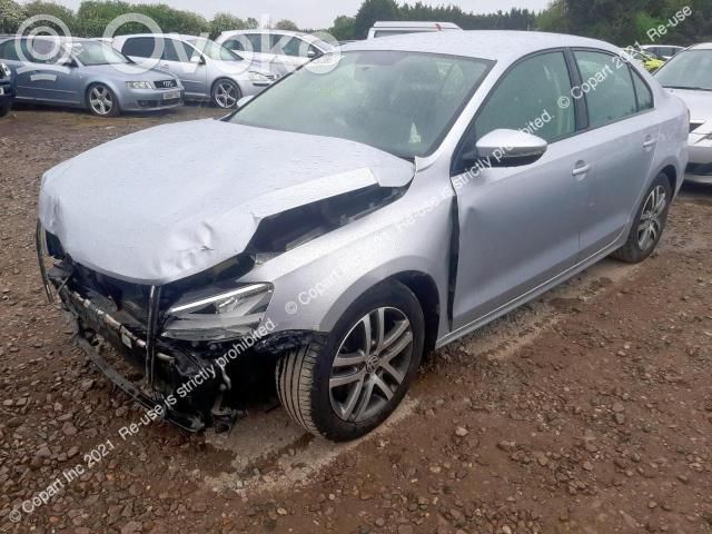 Jetta VI Jetta  04L906088DM