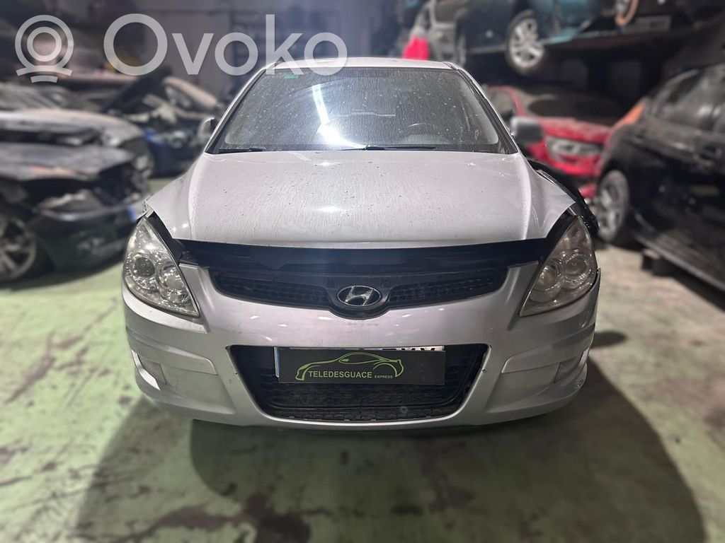 i30 i30  0281013402
