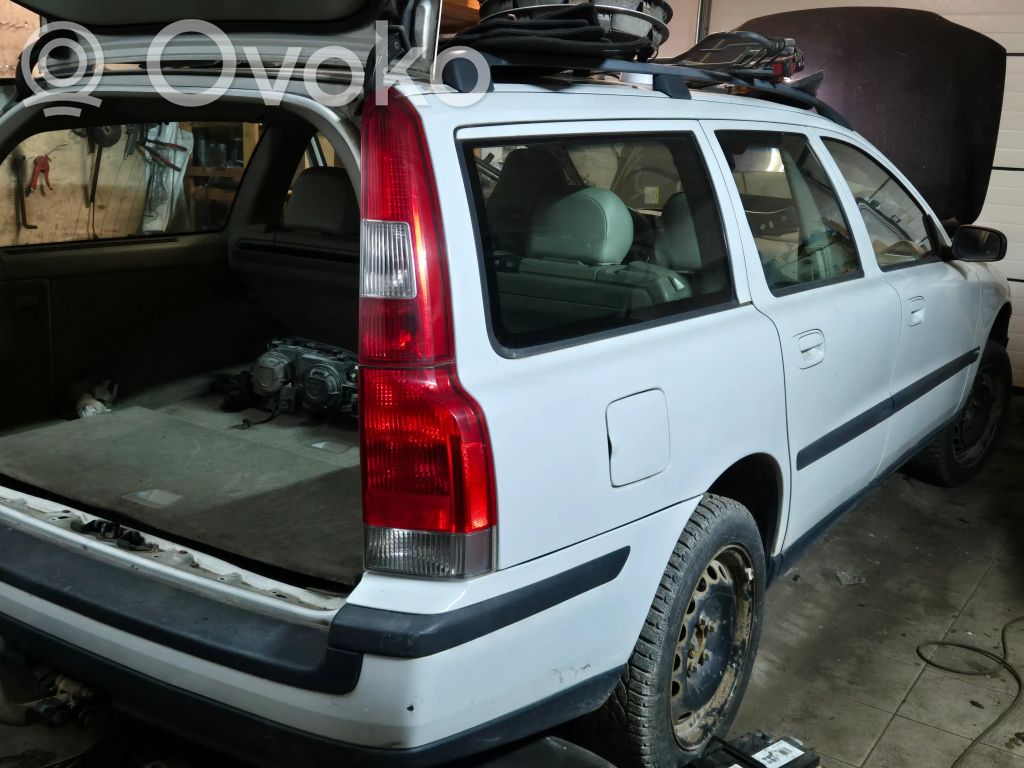 V70 S70, V70, V70 XC  8677894