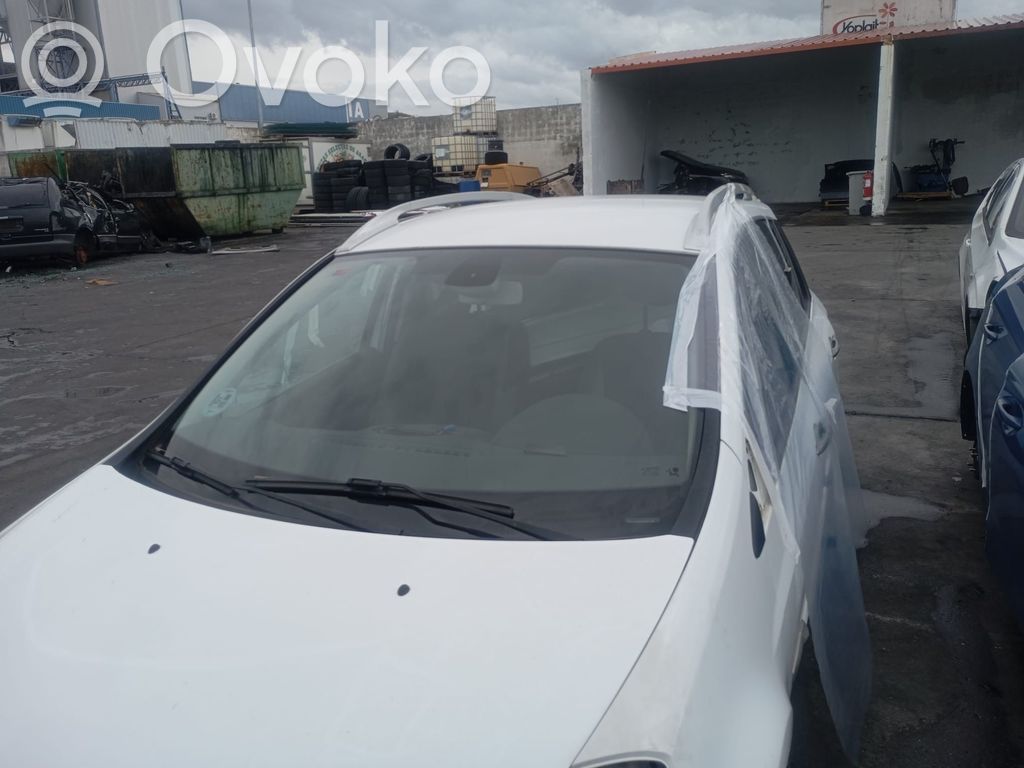 Clio III Clio  8200290143