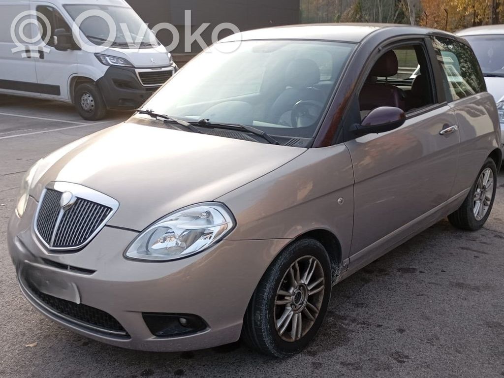 Ypsilon Ypsilon  51714791