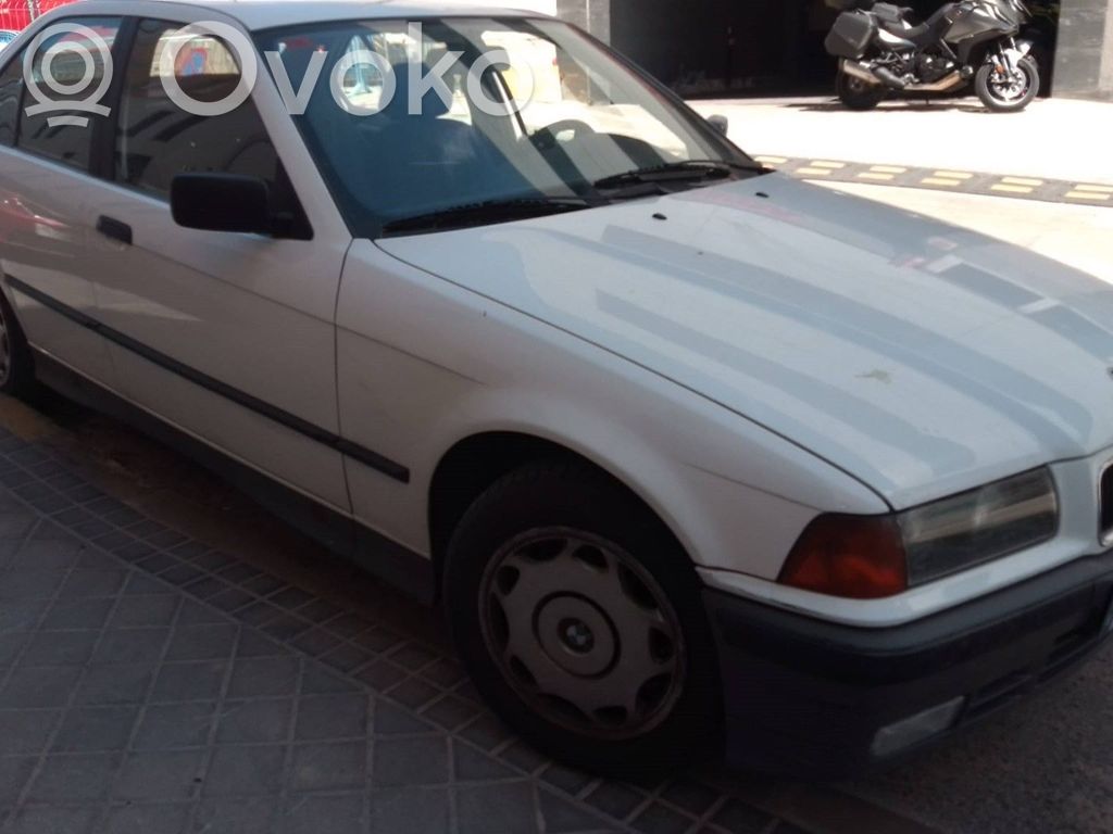 3 E30 Series 3  184E1116CV