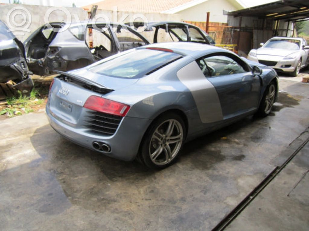 R8 42 R8