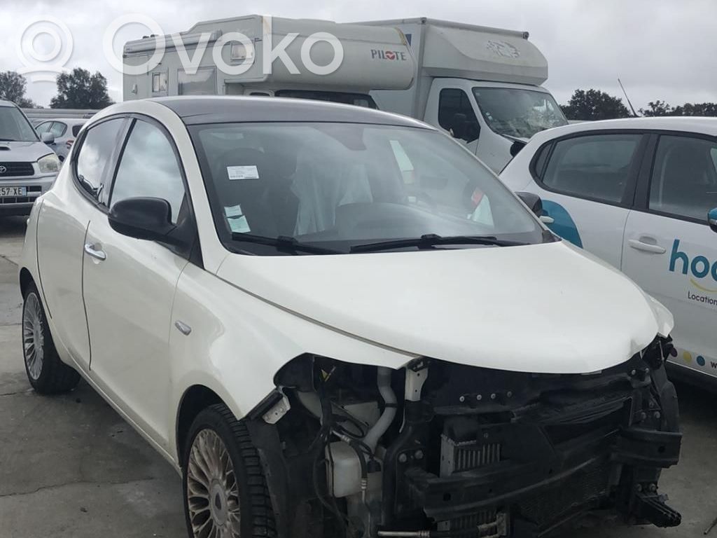Ypsilon Ypsilon  735531707