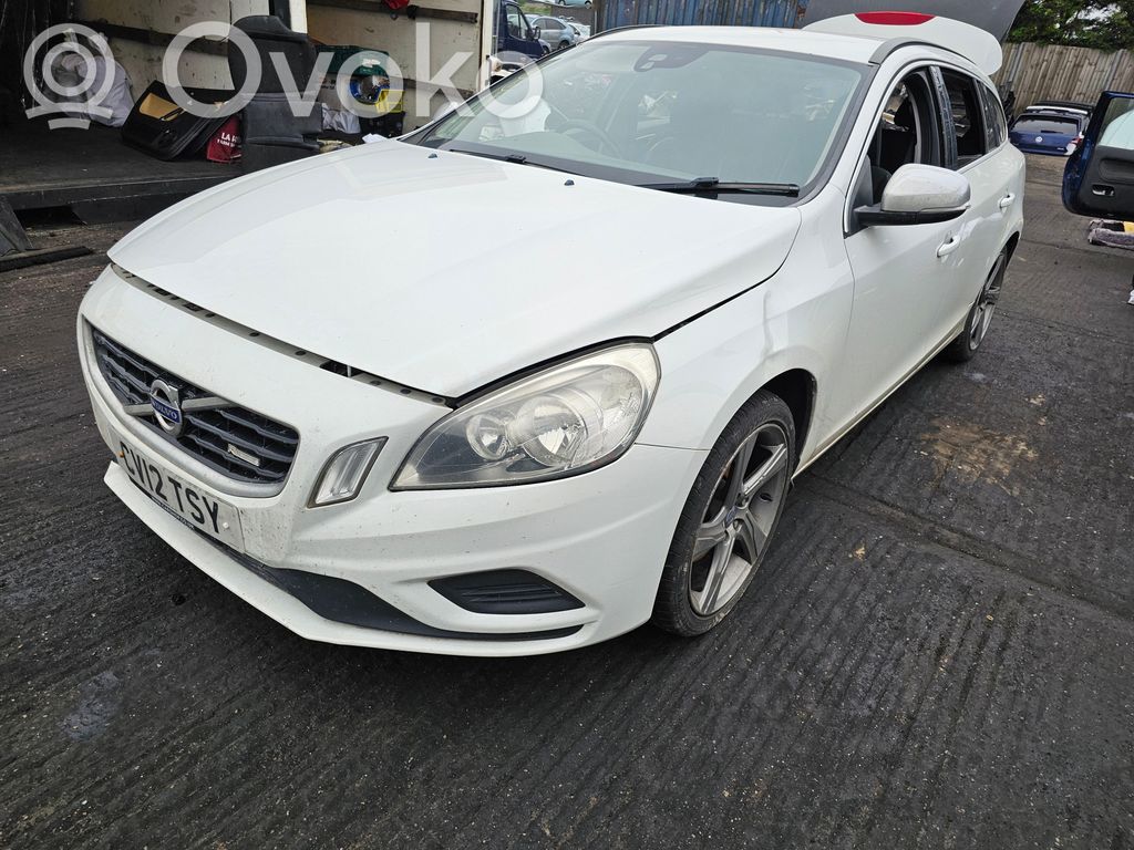 V60 V60, V60 Cross Country
