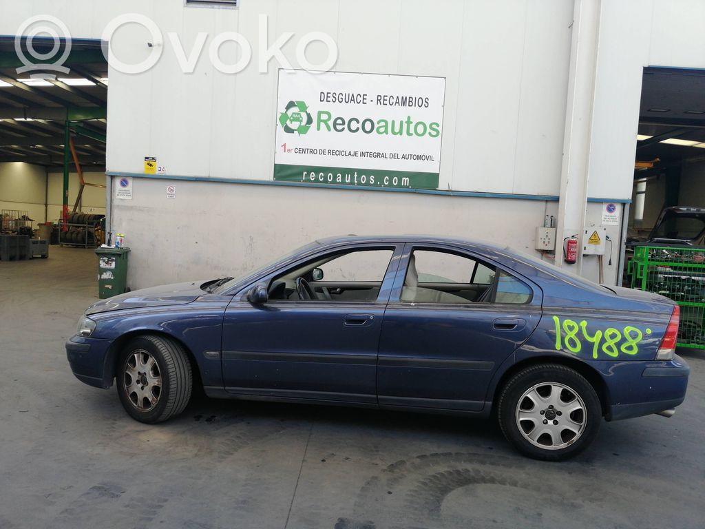 S60 S60  44249533
