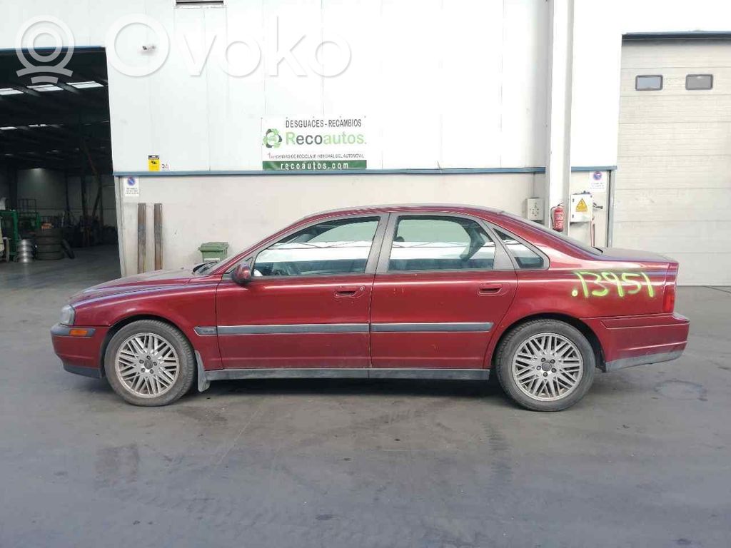 S80 S80  1001841004
