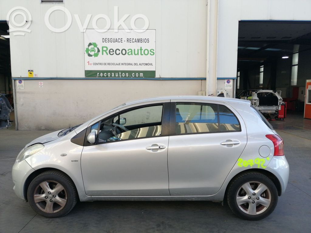 Yaris Yaris  896610D480