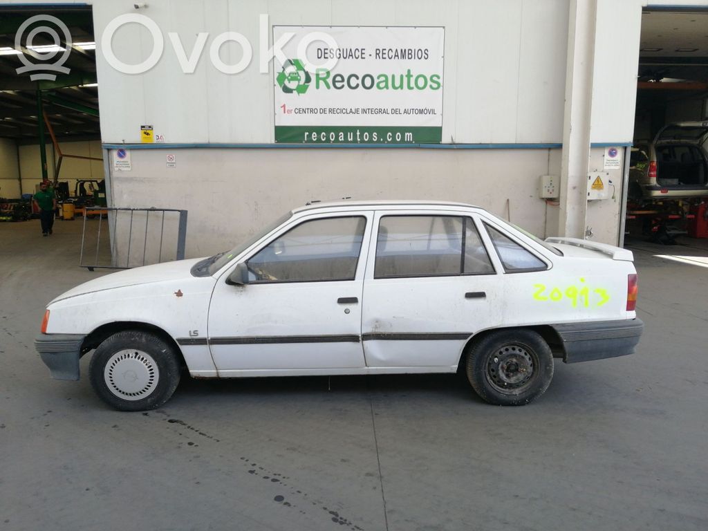 Kadett E Kadett  90209357