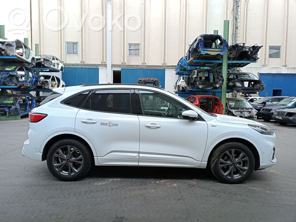 Kuga III Kuga  LJ6T14D453CB