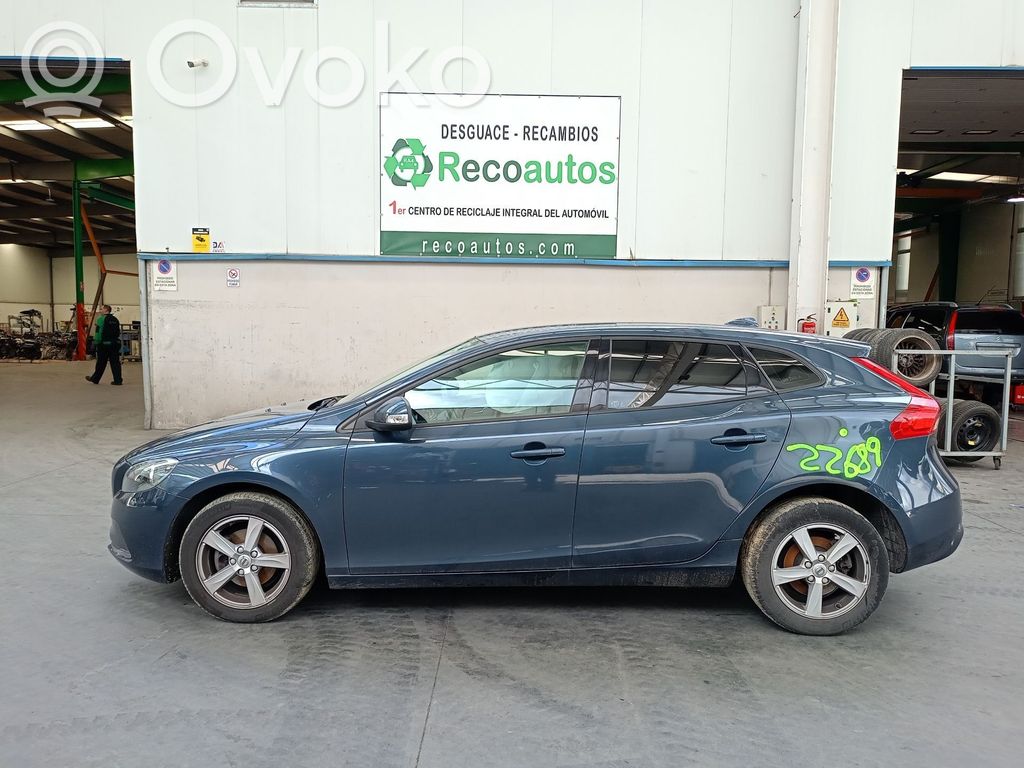V40 S40, V40  D4204T8