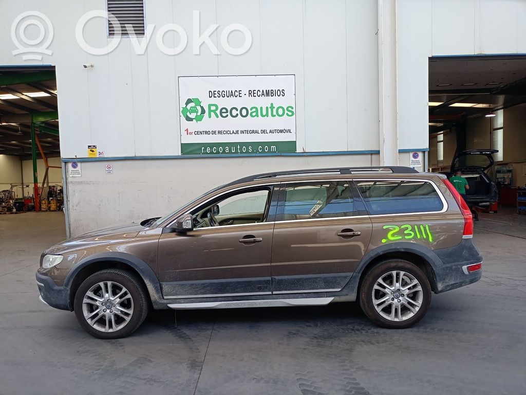 XC70 XC70  31443840
