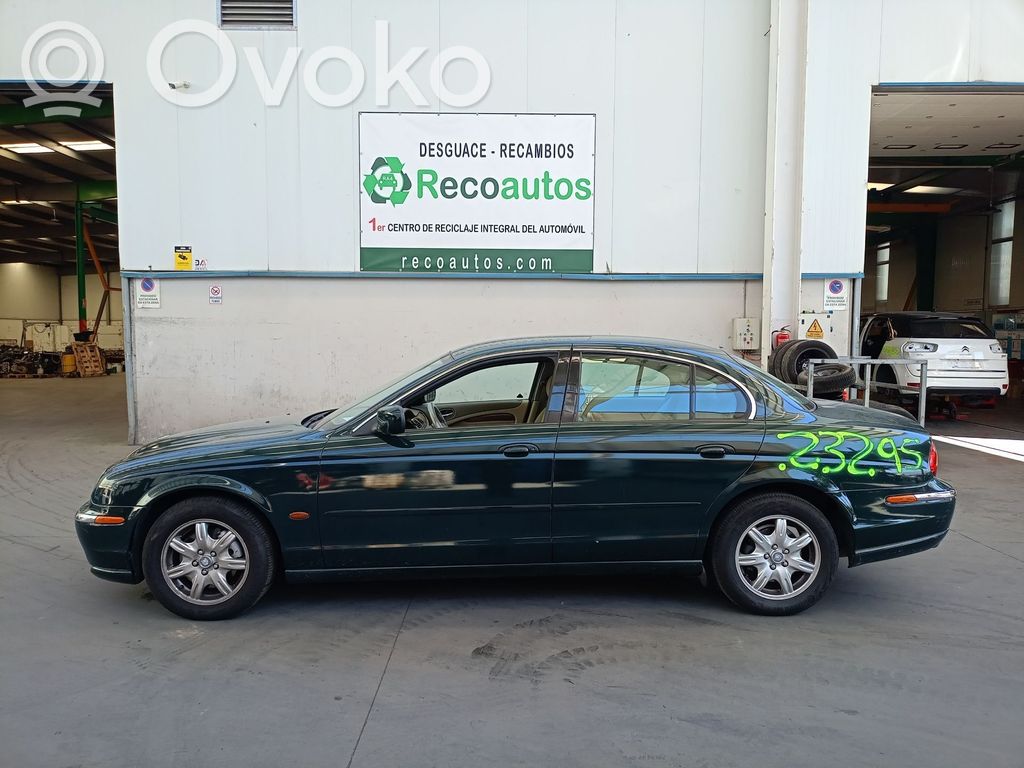S-Type S-Type  XR8310300CC