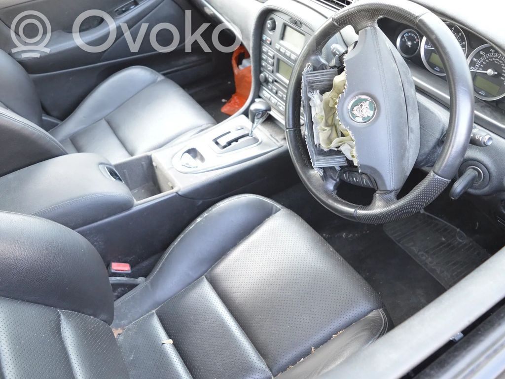 S-Type S-Type  UK37035D27B6