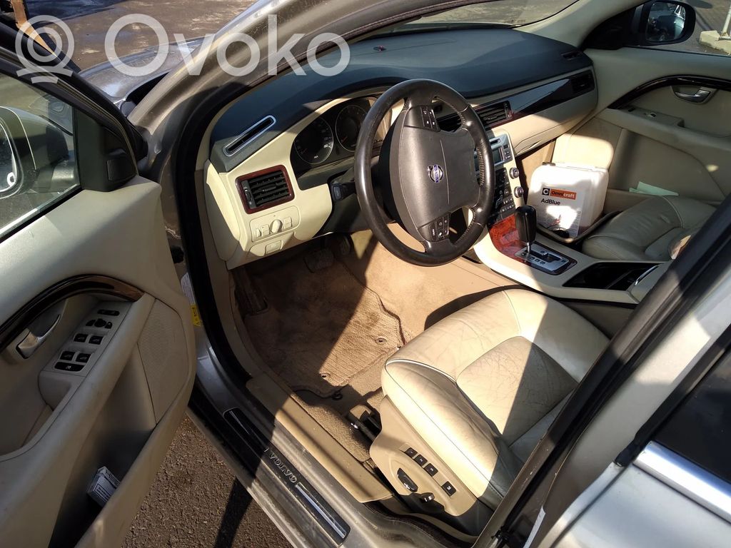 V70 S70, V70, V70 XC  30782657AA