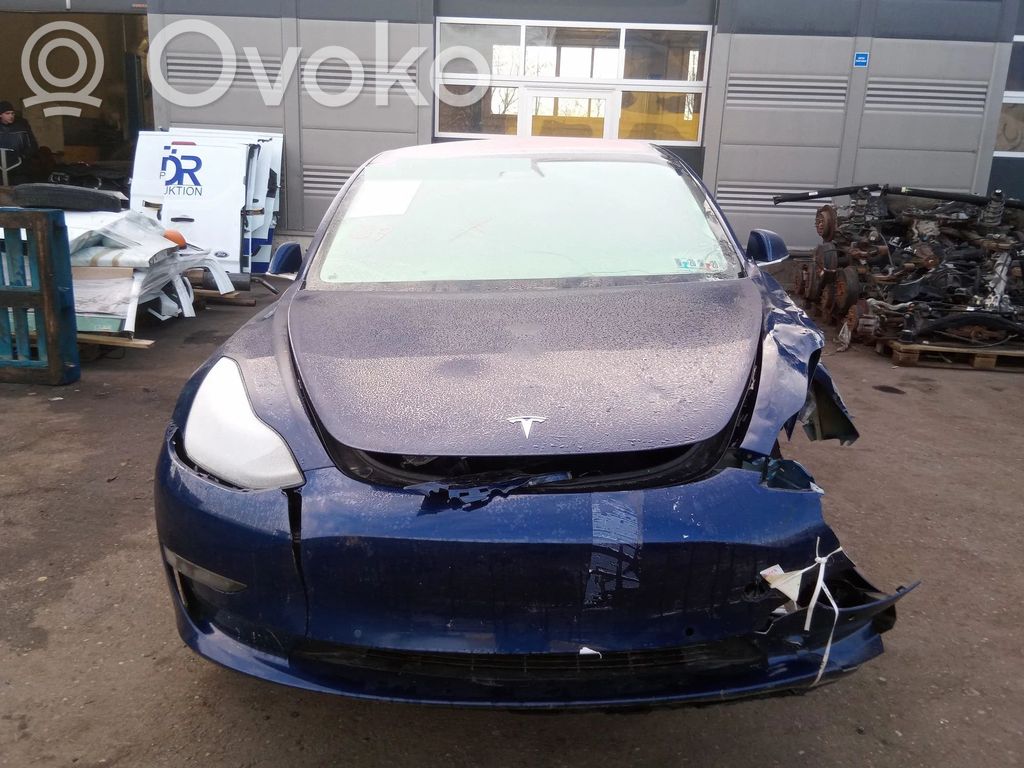 Model 3 Tesla Model 3  114374600B