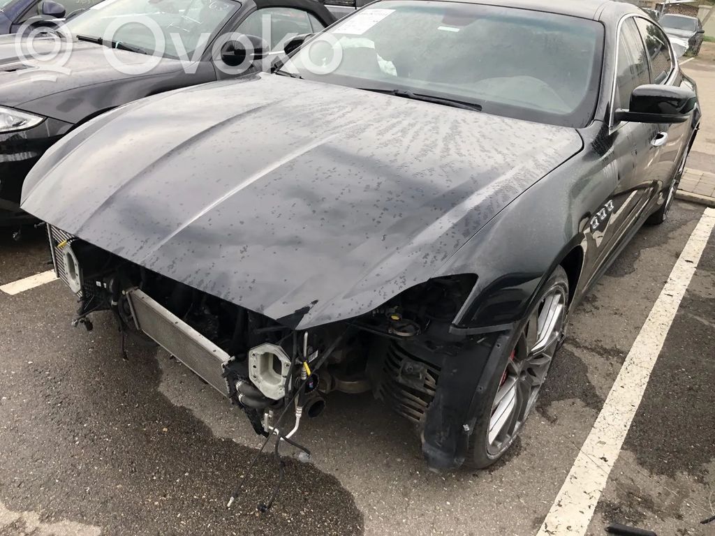 Quattroporte Quattroporte  0258010359