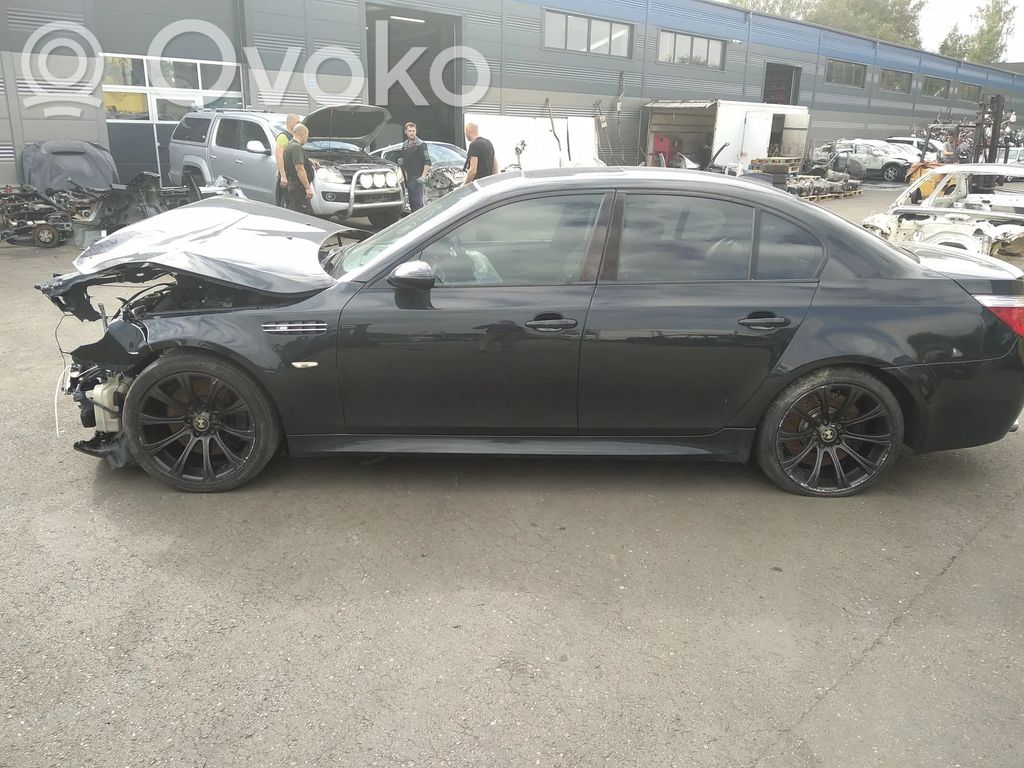 5 E60 E61 Series 5  033582