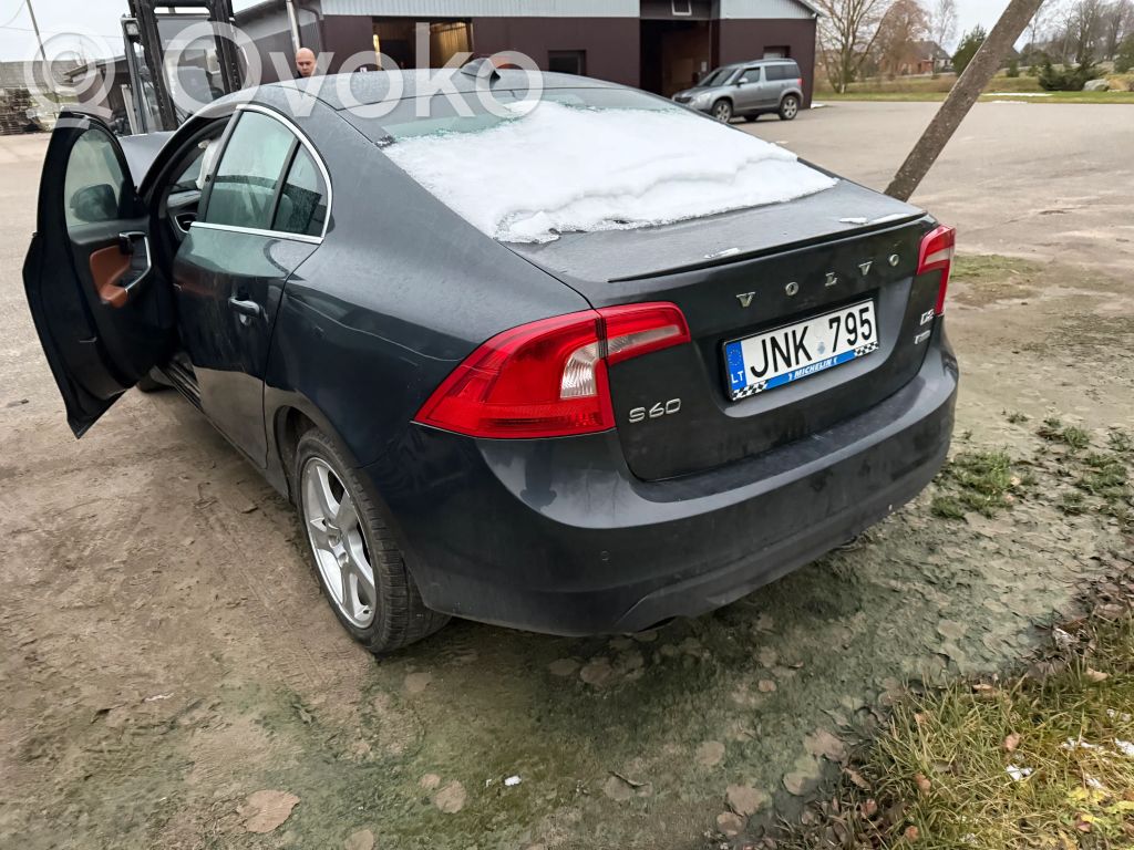 S60 S60  31343148