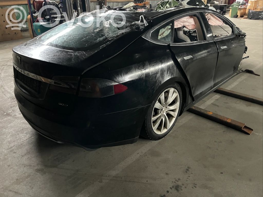 Model S Tesla Model S  100906600AC