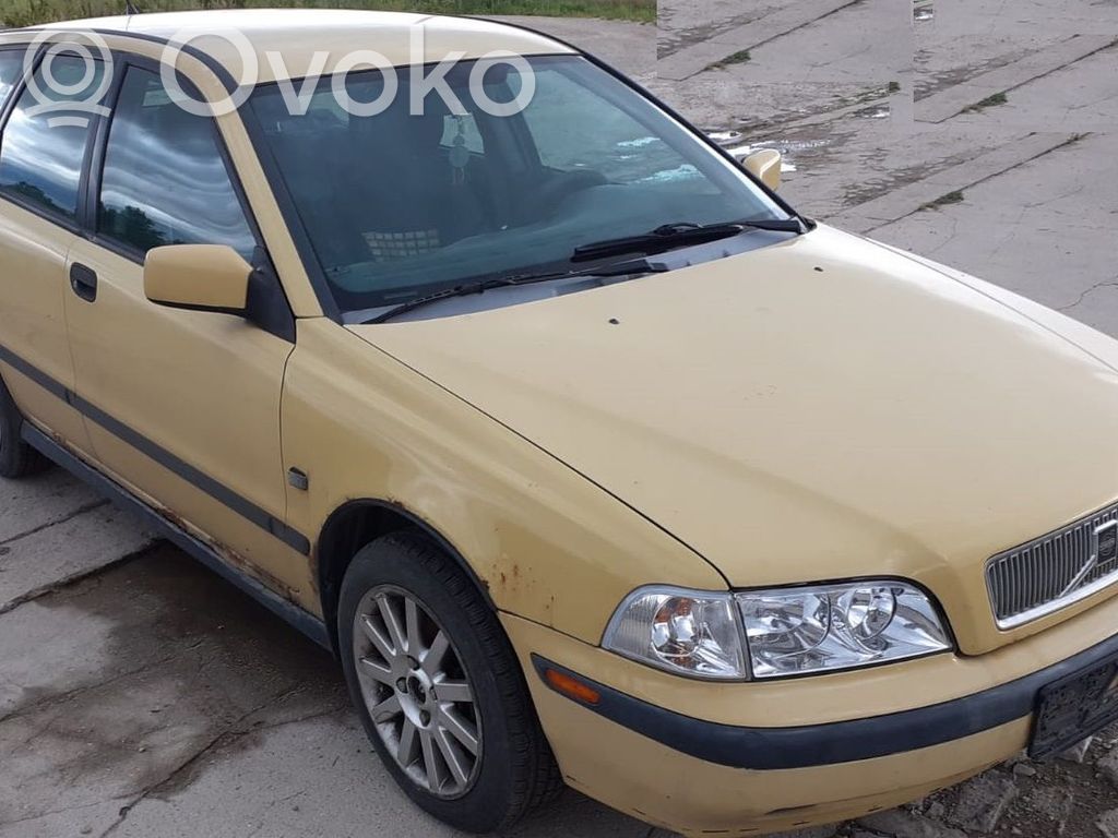 S40, V40 S40, V40