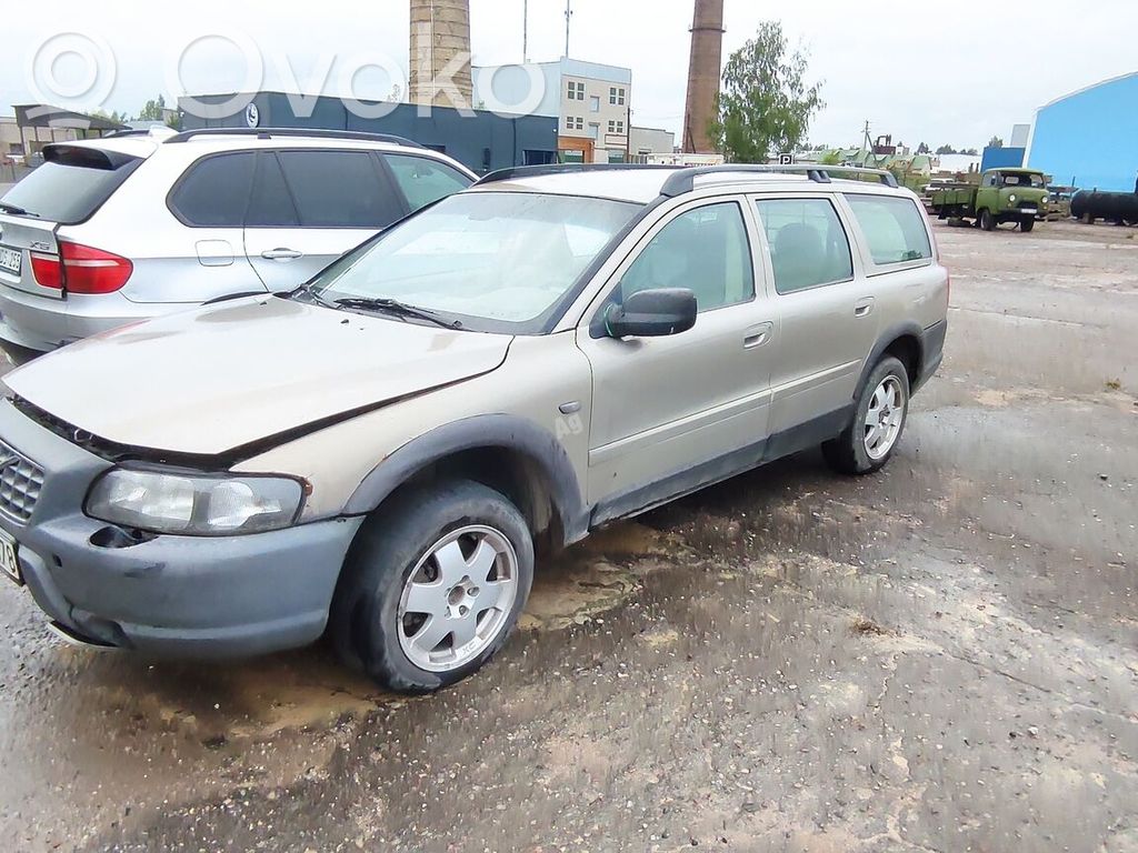 XC70 XC70  8689915