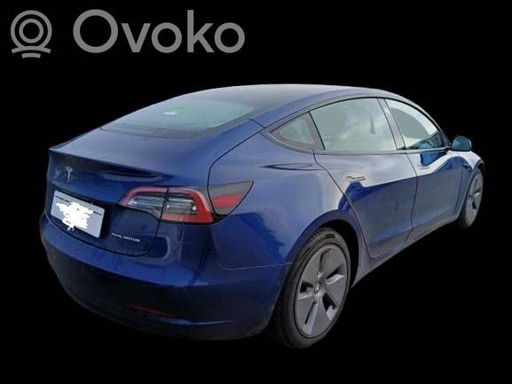 Model 3 Tesla Model 3  107974200B
