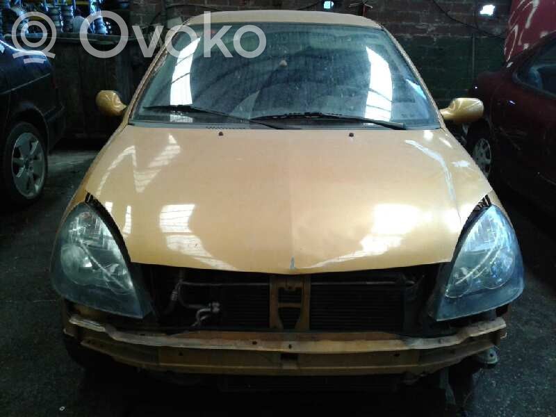 Clio II Clio  8200180595B