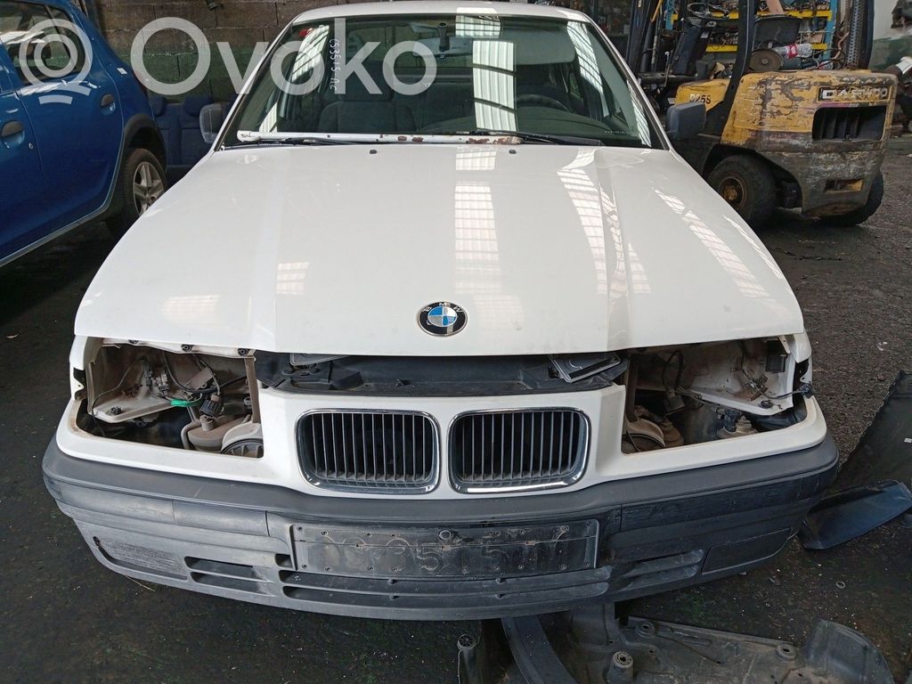 3 E30 Series 3  8221012R