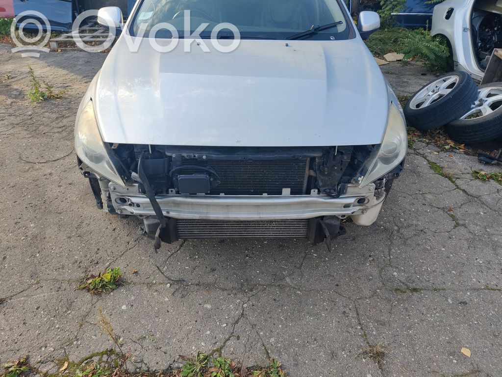 V60 V60, V60 Cross Country  31369747