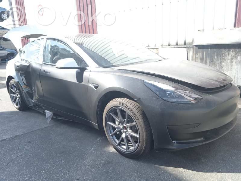 Model S Tesla Model S  104453101B