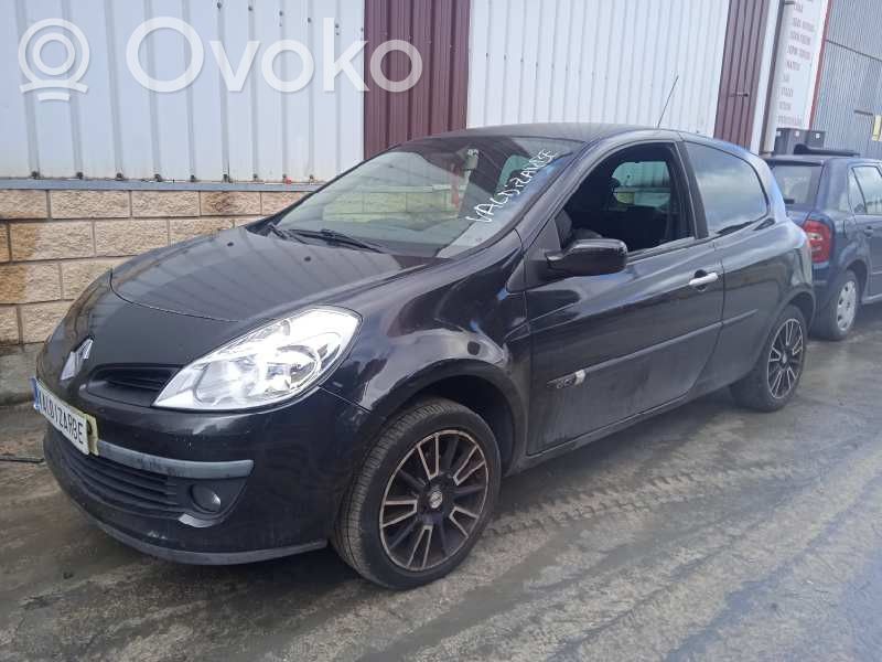 Clio III Clio  442521