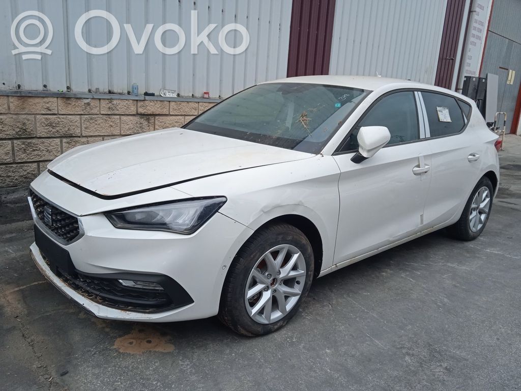 Leon IV Leon  05L906261J