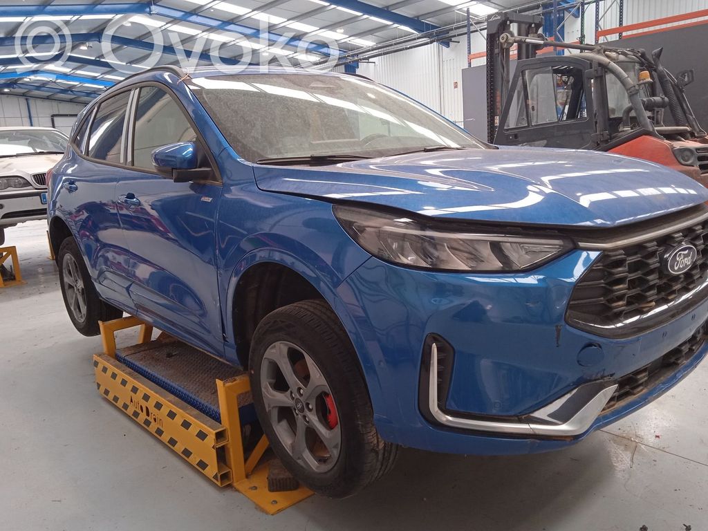 Kuga III Kuga  PV4T13D061DBW