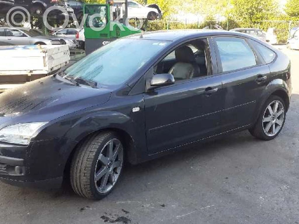 Focus Focus  1357374