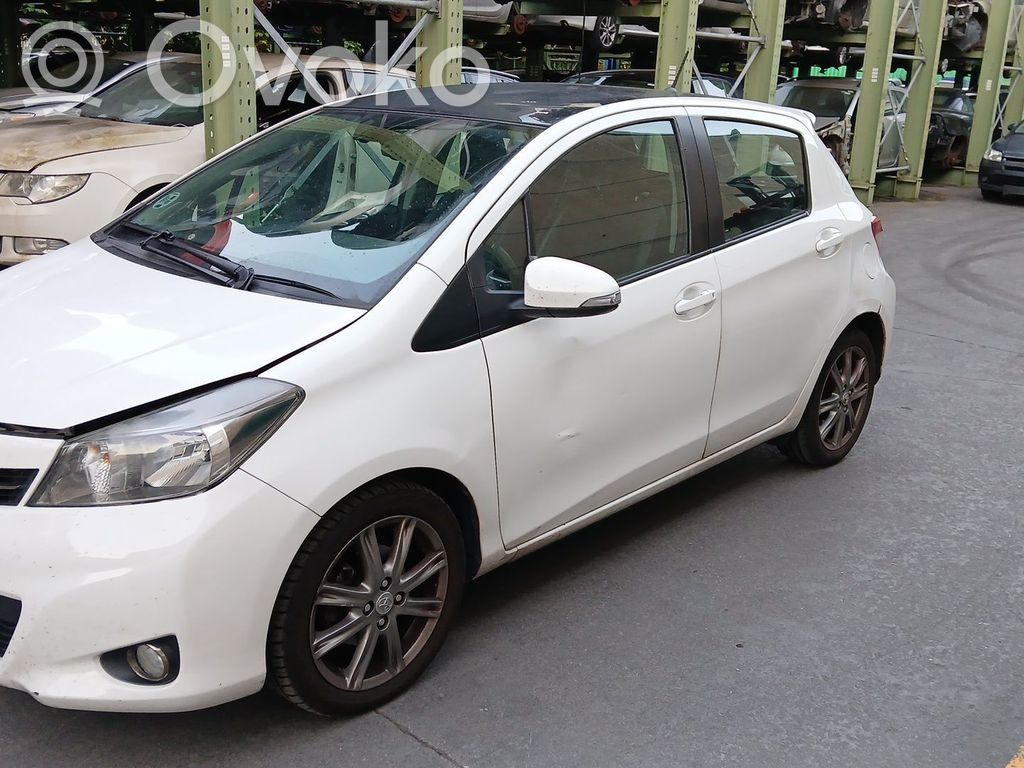 Yaris Yaris  0D310