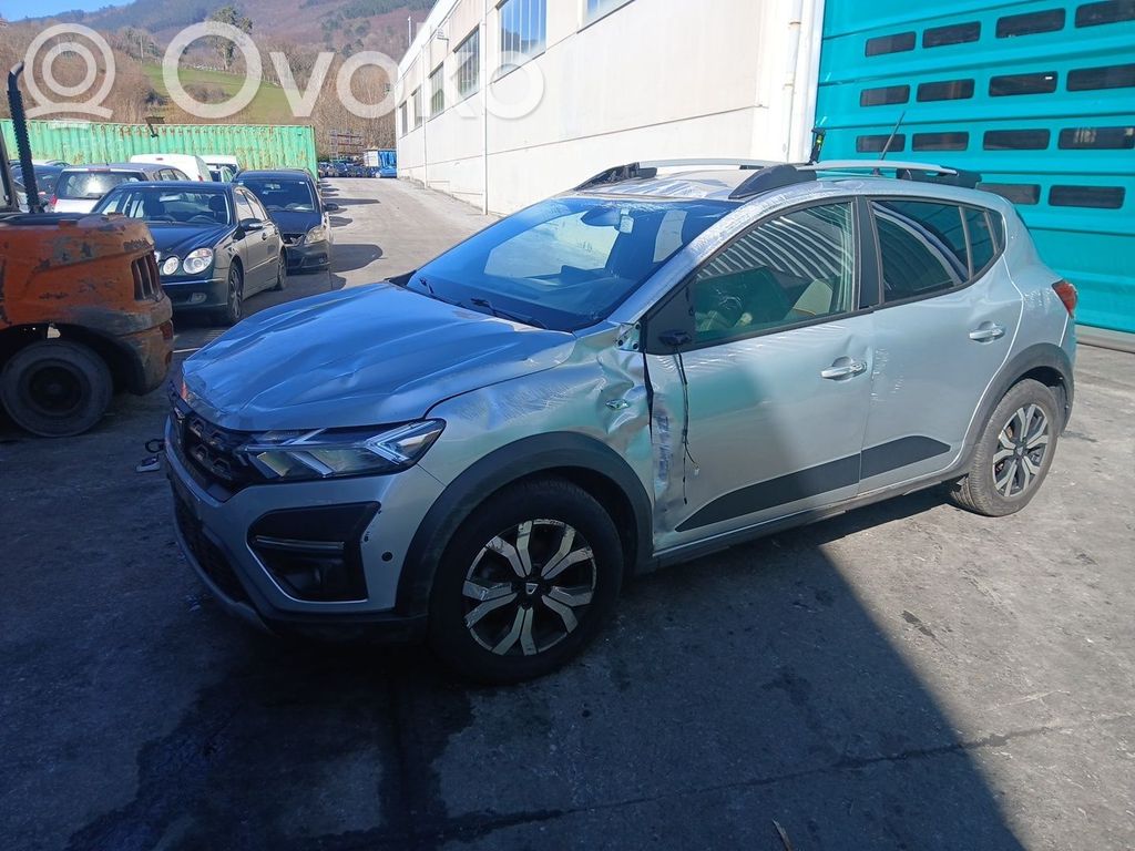 Sandero III Sandero, Sandero Stepway