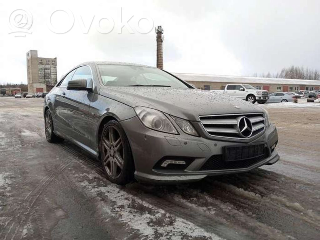 E C207 W207 E-class, AMG (W124, W210, W211, W212, W213, C207, W238)  V7825001