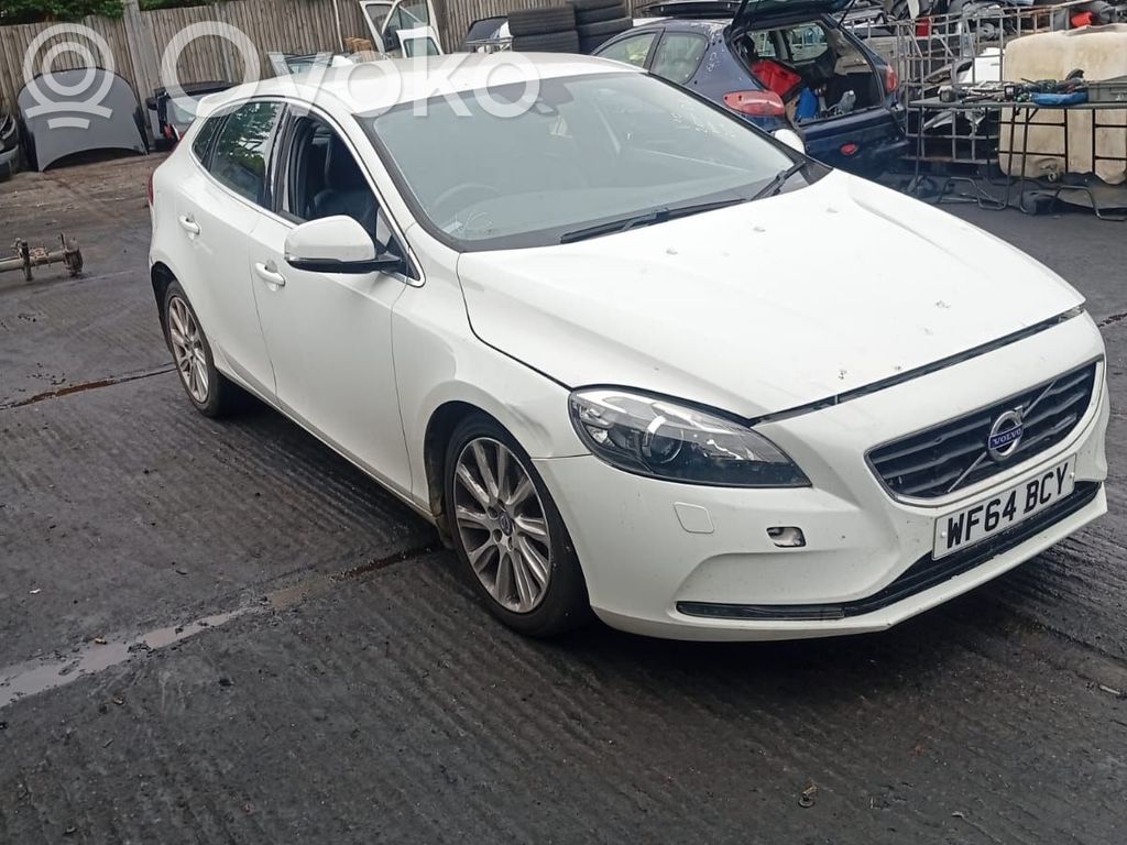V40 S40, V40  E02345500
