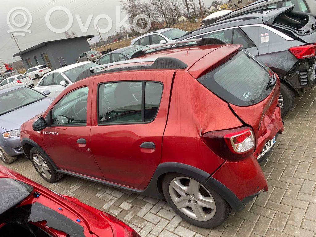 Sandero Sandero, Sandero Stepway