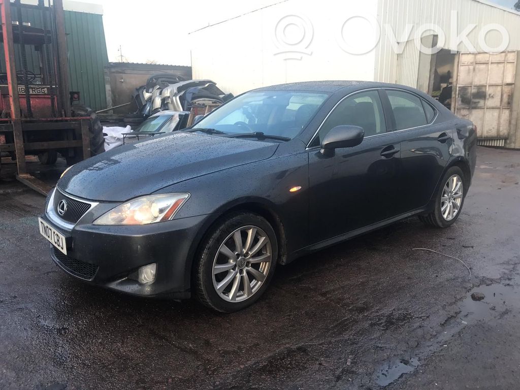 Lexus IS 220D-250-350