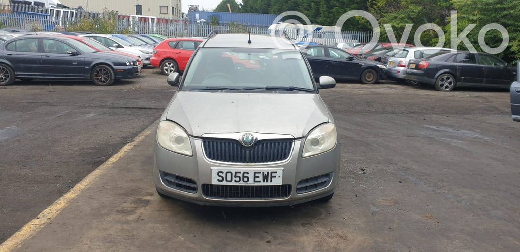Skoda Roomster (5J)