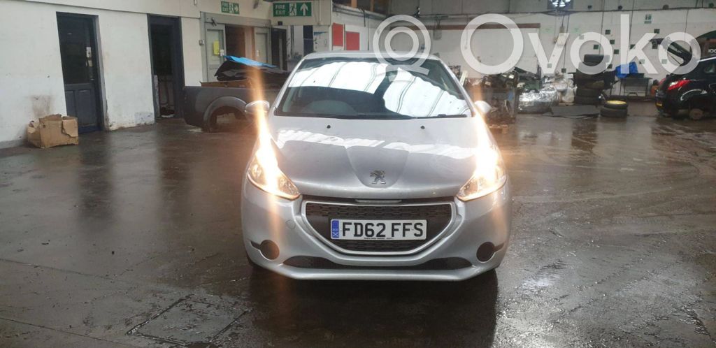 Peugeot 208 I