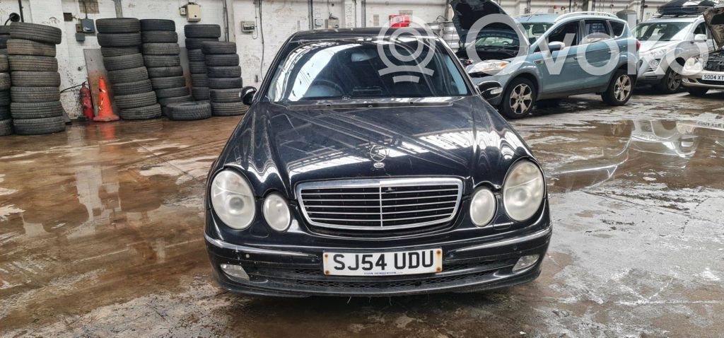 Mercedes-Benz E W211