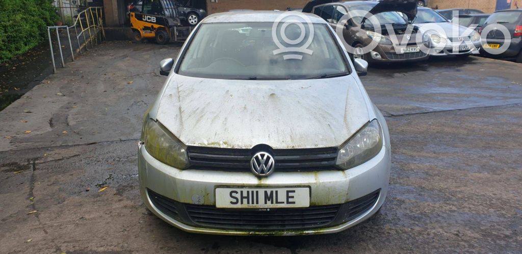 Volkswagen Golf VI