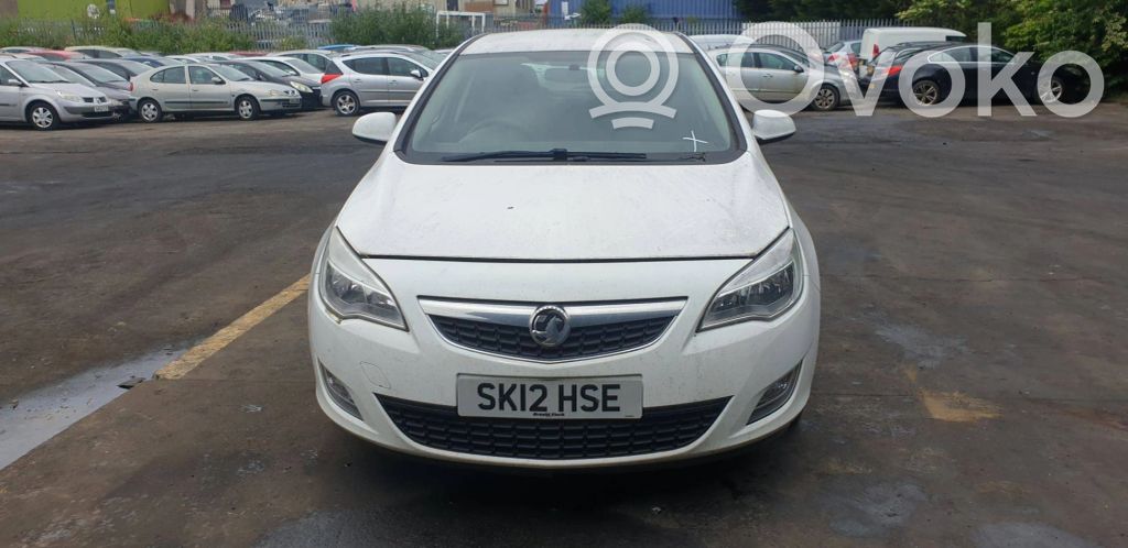 Opel Astra J